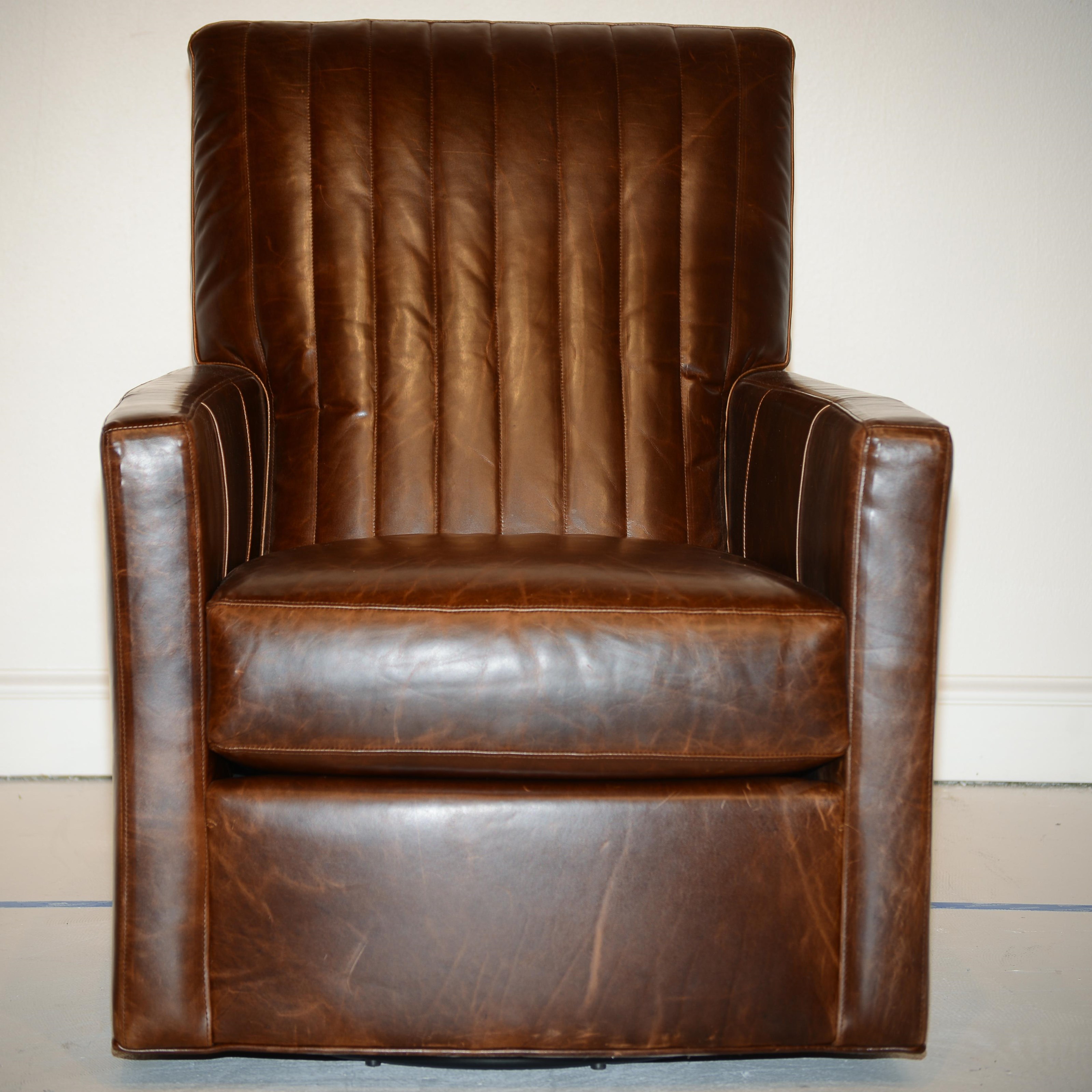 Malcolm bentwood leather swivel chair top